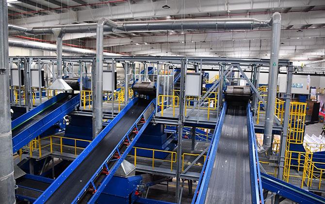 Recycling plant sorting line
